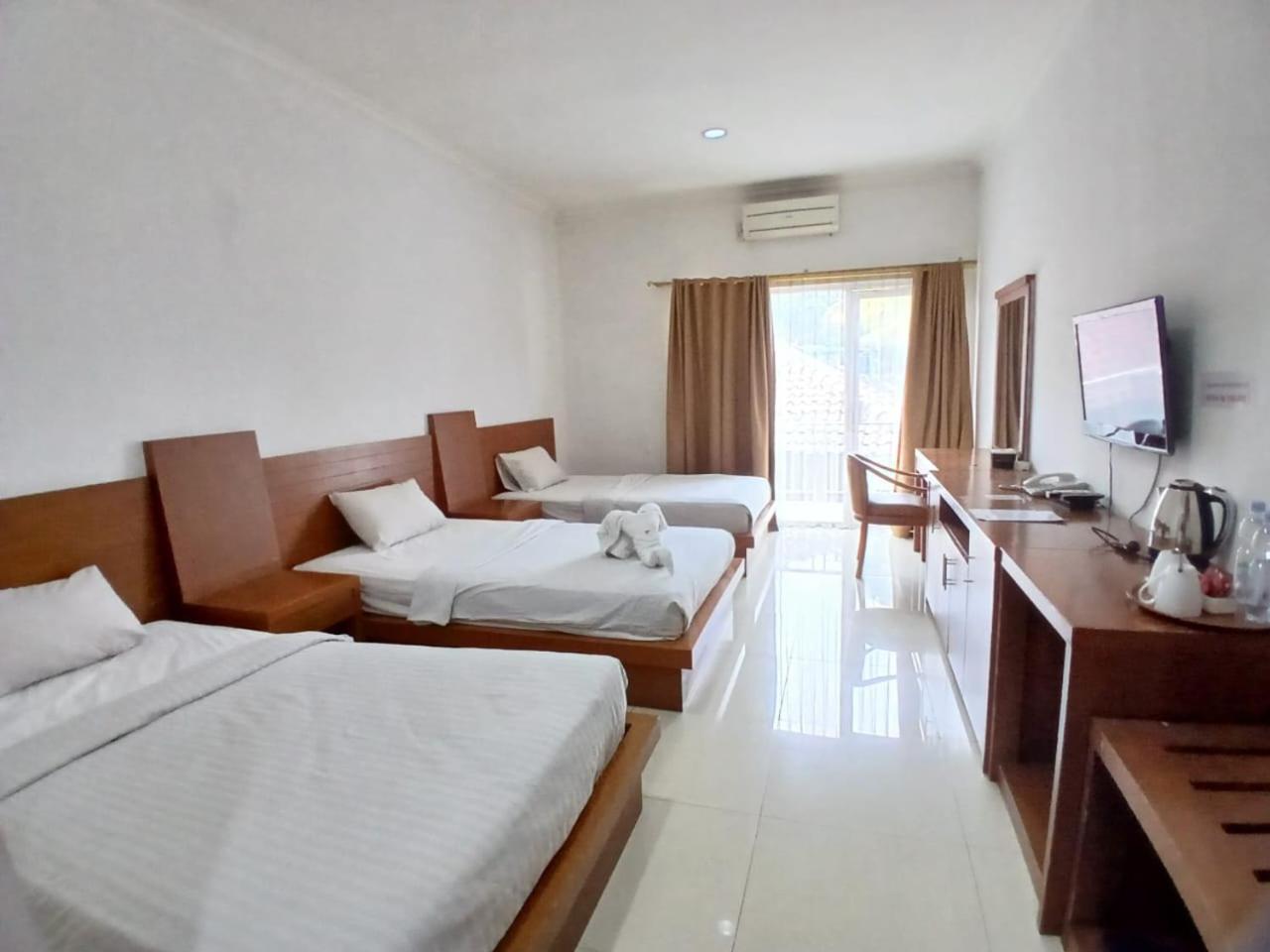 Hotel&Wisma Bintang Jadayat Bogor Bagian luar foto