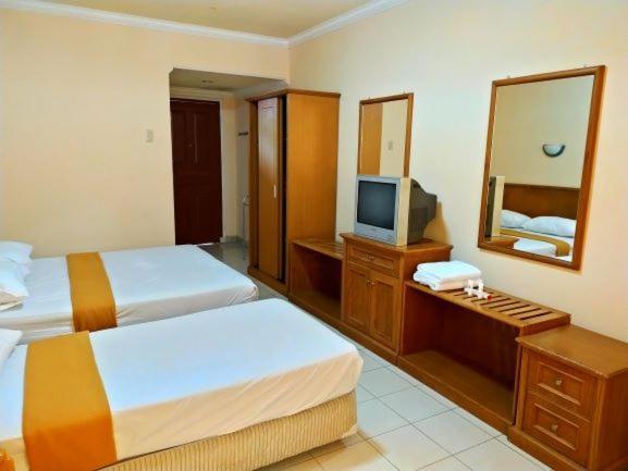 Hotel&Wisma Bintang Jadayat Bogor Bagian luar foto