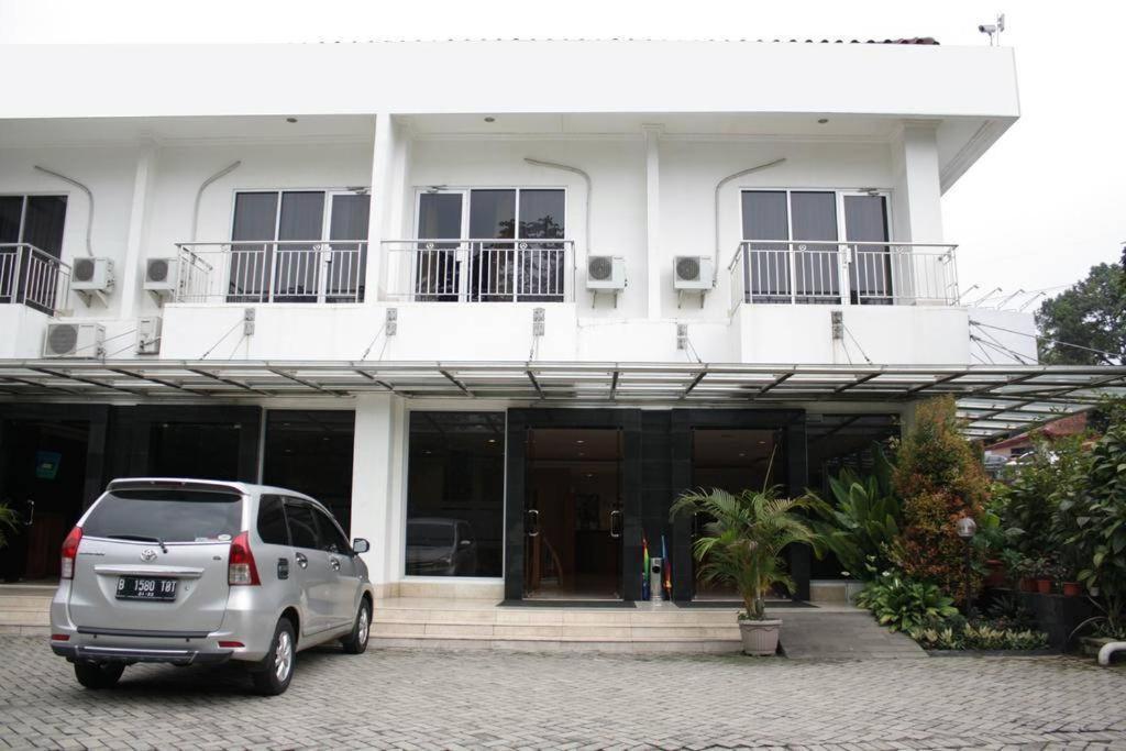 Hotel&Wisma Bintang Jadayat Bogor Bagian luar foto